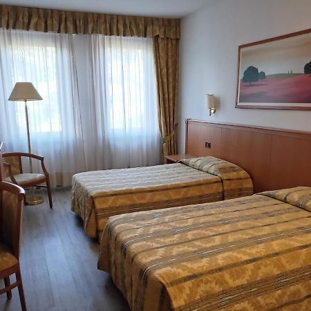 Hotel Galant Venaria Reale Buitenkant foto