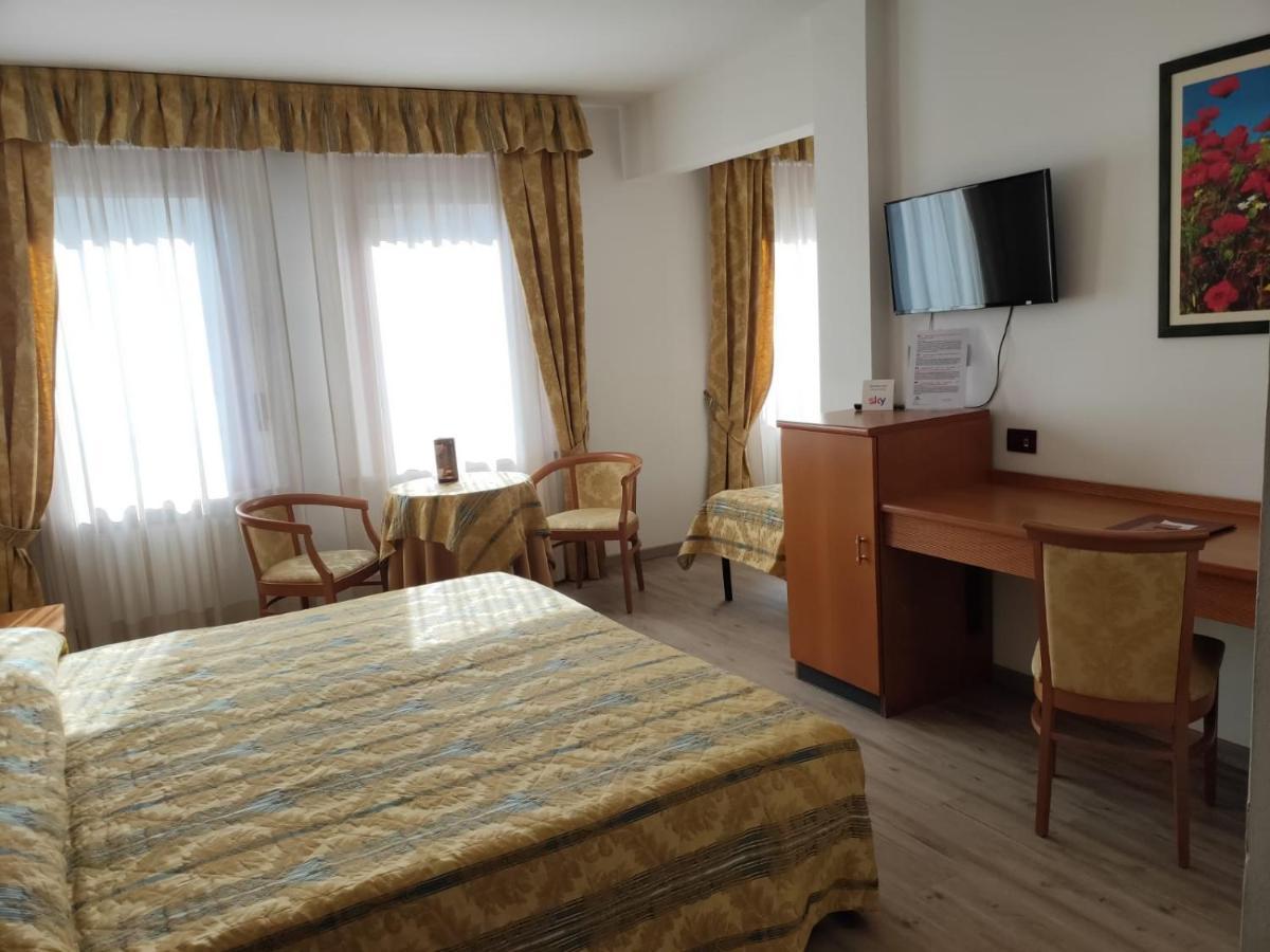 Hotel Galant Venaria Reale Buitenkant foto
